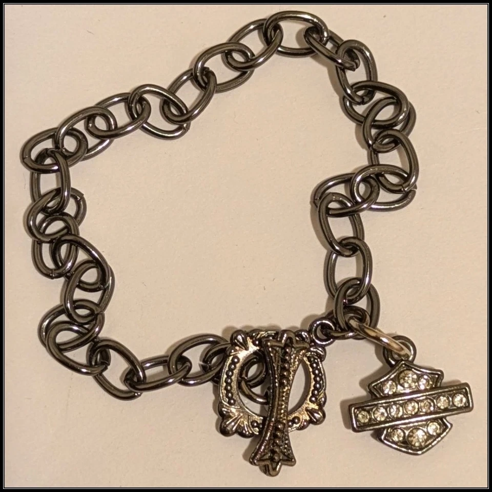 HARLEY DAVIDSON Bracelet Rhinestone Bar & Shield Charm Gunmetal Gray Chain - Image 4 of 4