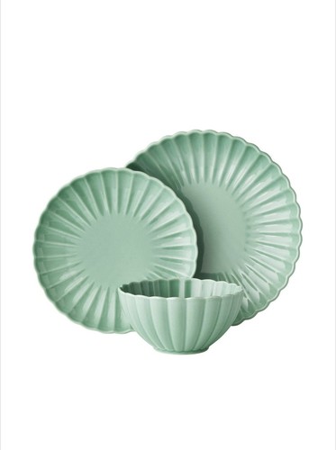 The Pioneer Woman Colette Scallop Green 12-Piece Stoneware Dinnerware Set - Picture 2 of 4