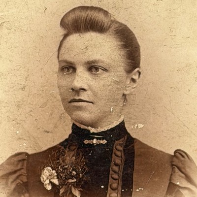 Zeeland Michigan Ground Floor Studio 1890s Victorian Woman Cabinet Card Photo