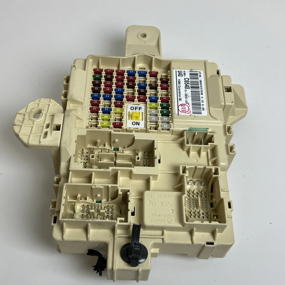 KIA SORENTO 2017 panel de instrumentos caja conexiones 91950-C6540 OEM Foto 3 de 4