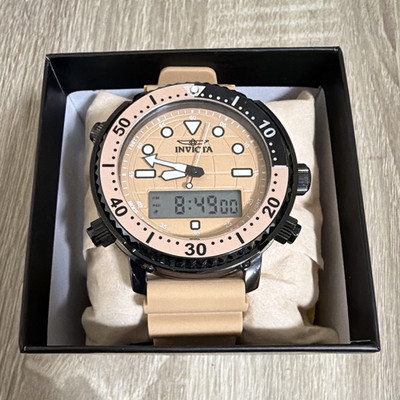 Invicta Analog-Digital Quartz Diver Black SS Case Beige Strap Rotating Bezel