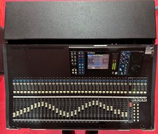 digitales Mischpult YAMAHA LS9-32