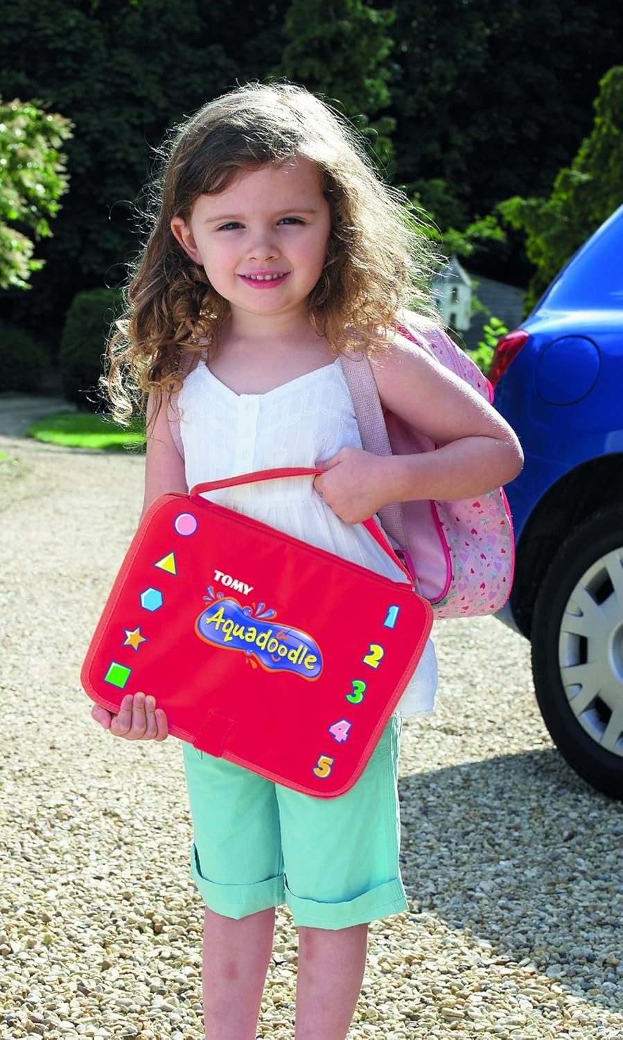Malette dessin à eau Aquadoodle TOMY rouge pour s'amuser en voyage sans tache