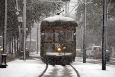 New Orleans Snow Train Trolley GLOSSY POSTER PICTURE PHOTO PRINT BANNER 13372