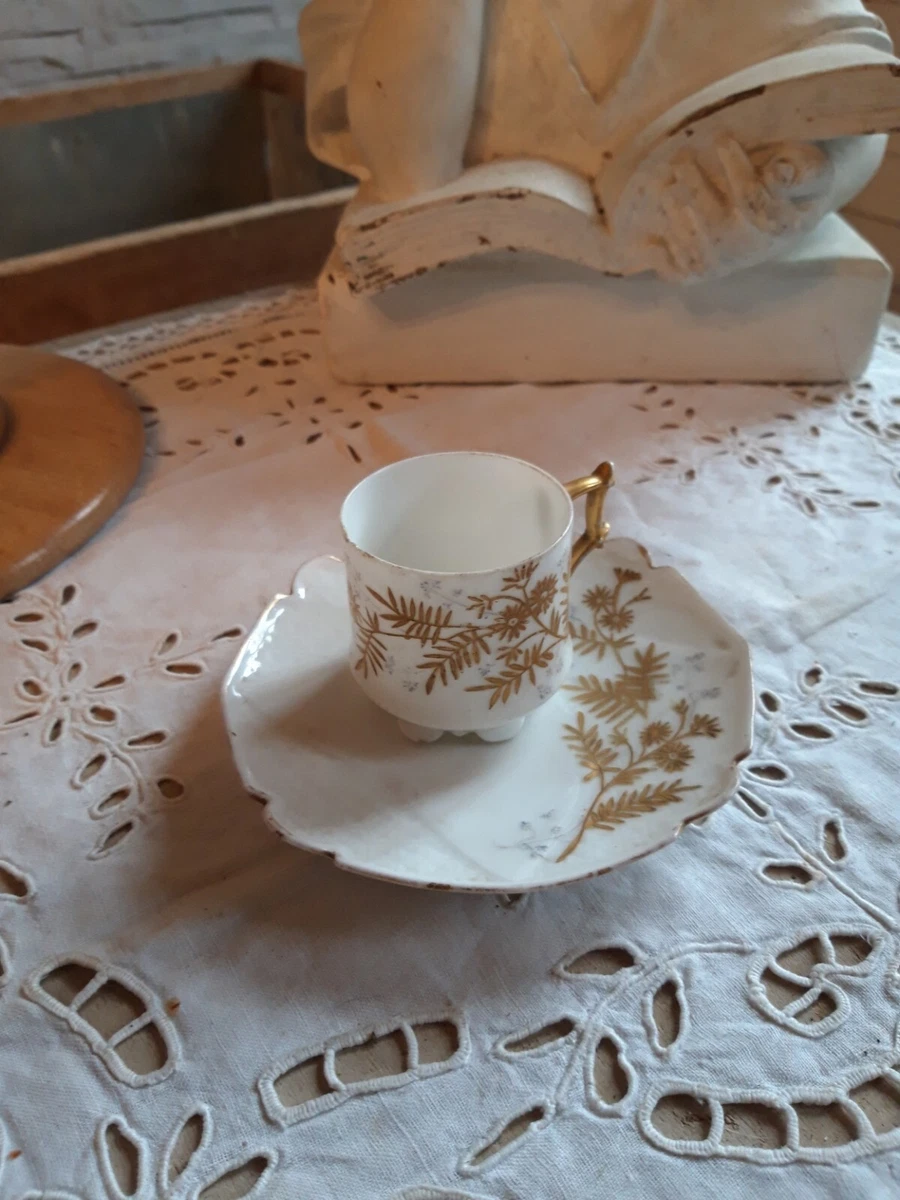 Tasse En Porcelaine De Paris époque Restauration Armoiries D