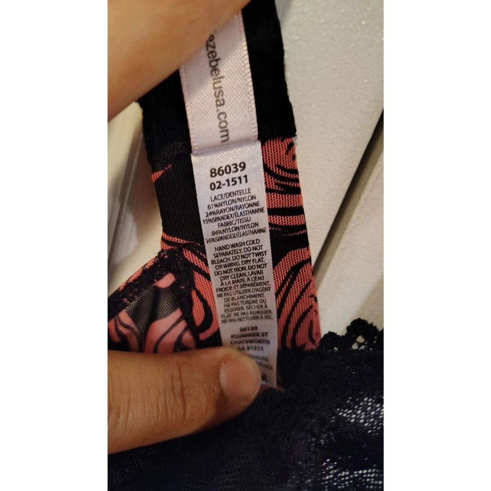 Jezel黑色蕾丝和粉红色晚礼服 — 第 3/4 张图片