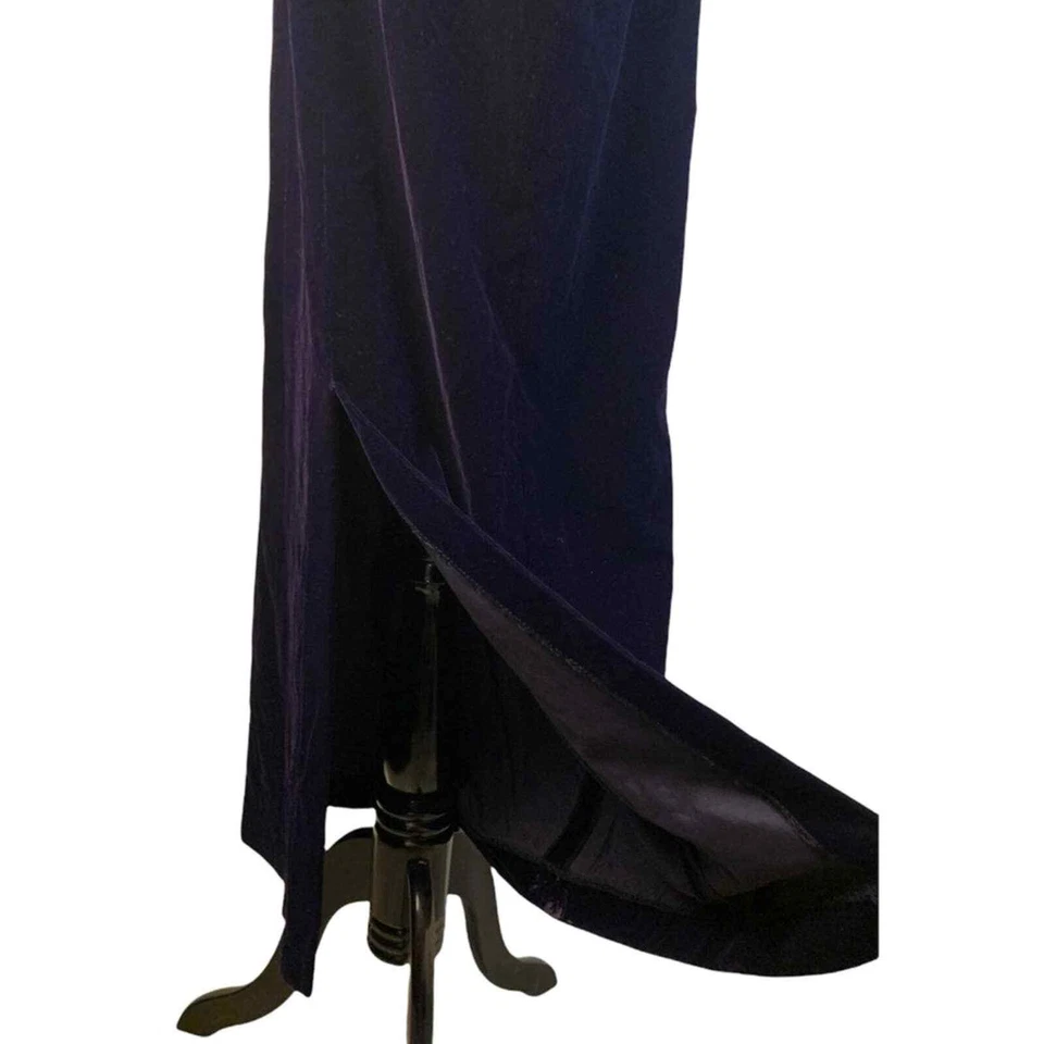 Vestido de terciopelo morado Maggy London talla: 12 Foto 4 de 4