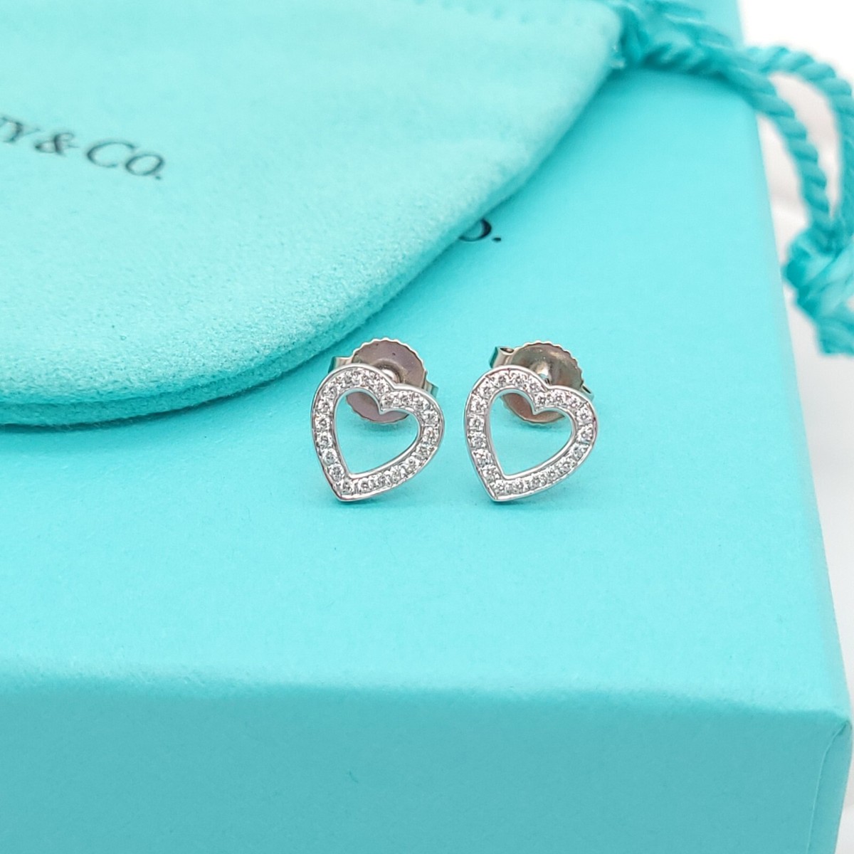 Tiffany & Co_ピアス_White Gold with diamonds 0.09 ct Tiffany & Co. Diamond Open Heart Stud Earrings in 18K White