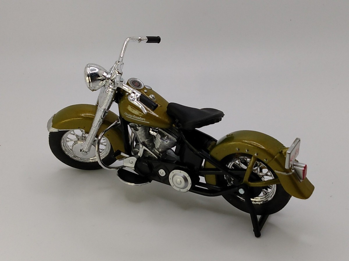 2011 Maisto Harley Davidson 1953 74FL Hydra Glide Motorcycle