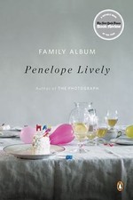 Family Album: A Novel - 9780143117872, Penelope Lively, paperback