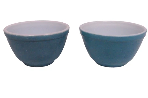 Pyrex Ovenware Primary Colors Blue Turquoise 1 1/2 pt Nesting Bowl 4011 Set of 2