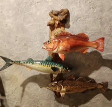 Temporarily not available in the US.  Sea ​​bass. cod. mackerel.