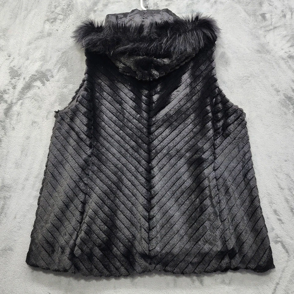 Chaleco Marc New York para mujer 1X negro dorado cremallera completa piel sintética con capucha sin mangas  Foto 2 de 4