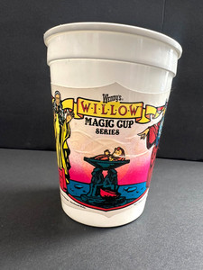 Vintage 1980s Wendy’s Magic Cup Series Willow Plastic Cup