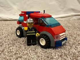 Lego City  Fire Station 7945 Retired Set w/4Minifigs Vehicles