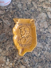 vintage 1968 Haeger Pottery ashtray commemorating the Illinois Sesquicentennial