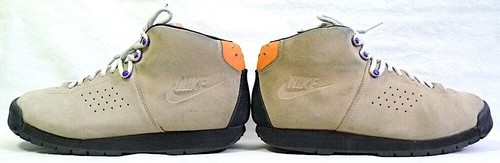 Nike Air Magma 2.4 Sneaker Boots size 8 (330082 222) - Picture 4 of 23