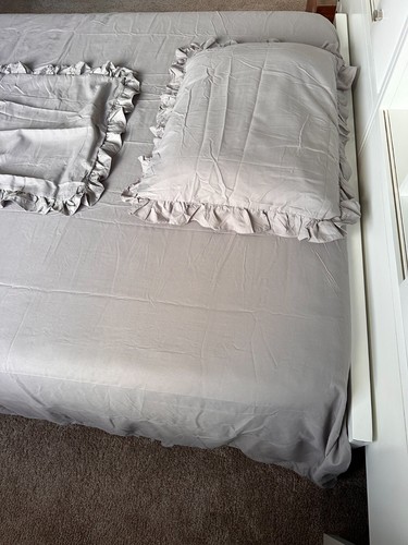 Stylish Prints Naturel Sleep Aid 3 pieces Ruffled Polyester Duvet Cover Sets - Picture 7 of 8