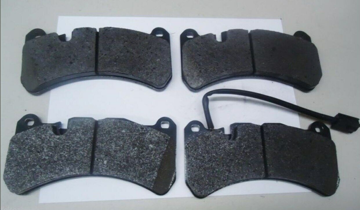 Maserati Front Brake Pad Set With Sensor GHIBLI QUATTROPORTE SQ4, S, GTS, Base 