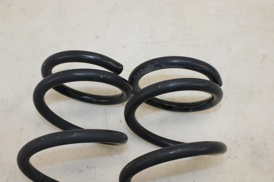 Juego de muelles helicoidales traseros Nissan 370z 2009-2014 OEM JS55 Foto 4 de 4