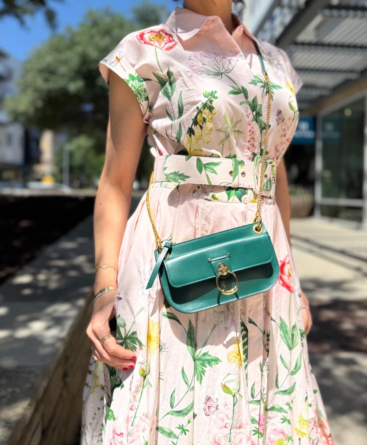 Chloe — Chloe Tess Chain Green Leather Chain Crossbody Bag