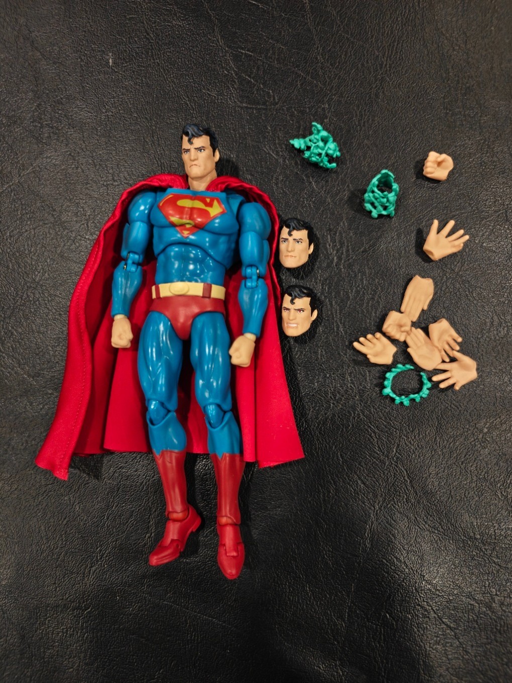 CT Toys No.117 Superman (Batman: Hush Ver.) 1/12 Action Figure