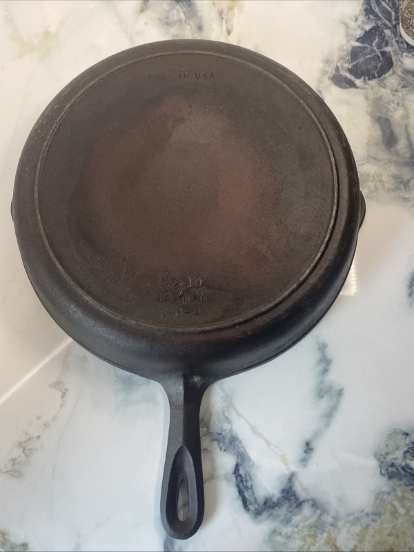 Vintage Cast Iron Skillet Made In USA No10 - 12-7/16” - 5H-1   Heat Ring BSR?
