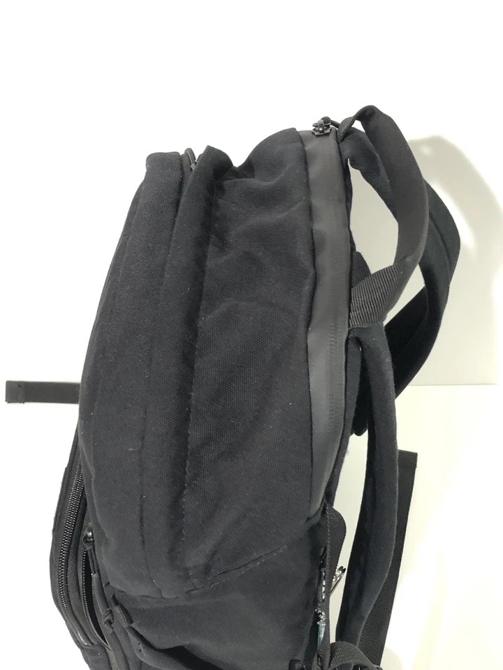 Mochila para computadora portátil Brevite The Jumper triple ciervo negro con inserciones Foto 4 de 4