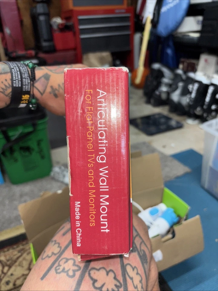 VideoSecu Articulating Wall Mount for Flat Panel Tv's and Monitors Model ML12B - Image 2 of 4