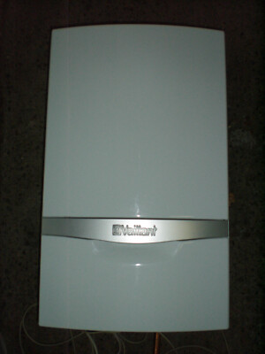 VAILLANT VC 146/5-5 (LL-DE) R6ecotec plus Brennwerttherme 14kW Bj. 2017 +VRT