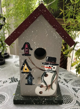 RUSTIC WOODEN SNOWMAN DECORATIVE BIRDHOUSE