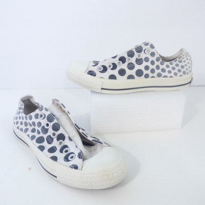 gray polka dot converse