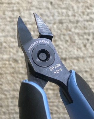 RX8140 Lindstrom diagonal side wire cutter, cuts