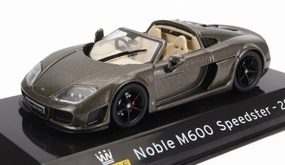 CENTAURIA 1/43 STATISCHES MODELLAUTO NOBLE M600 SPEEDSTER 2017 MIT VITRINE