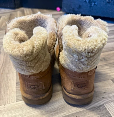 100% Authentic UGG Classic Mini II Chestnut 1016222 Women's Boots Size uk6