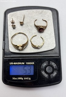 10KT Gold Scrap Lot 5.3 Grams Metal Tested
