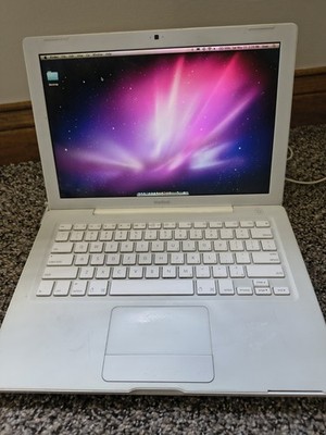 Apple Macbook 13'' A1181 Core 2 Duo T8100 @ 2 GHz 2GB RAM 