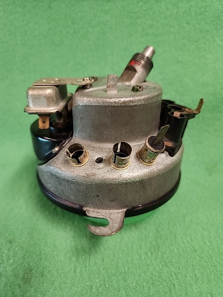 1976 Volkswagen Beetle velocímetro MPH quilômetros 113957013E datado 11/75 VW Bug  - Imagem 4 de 4