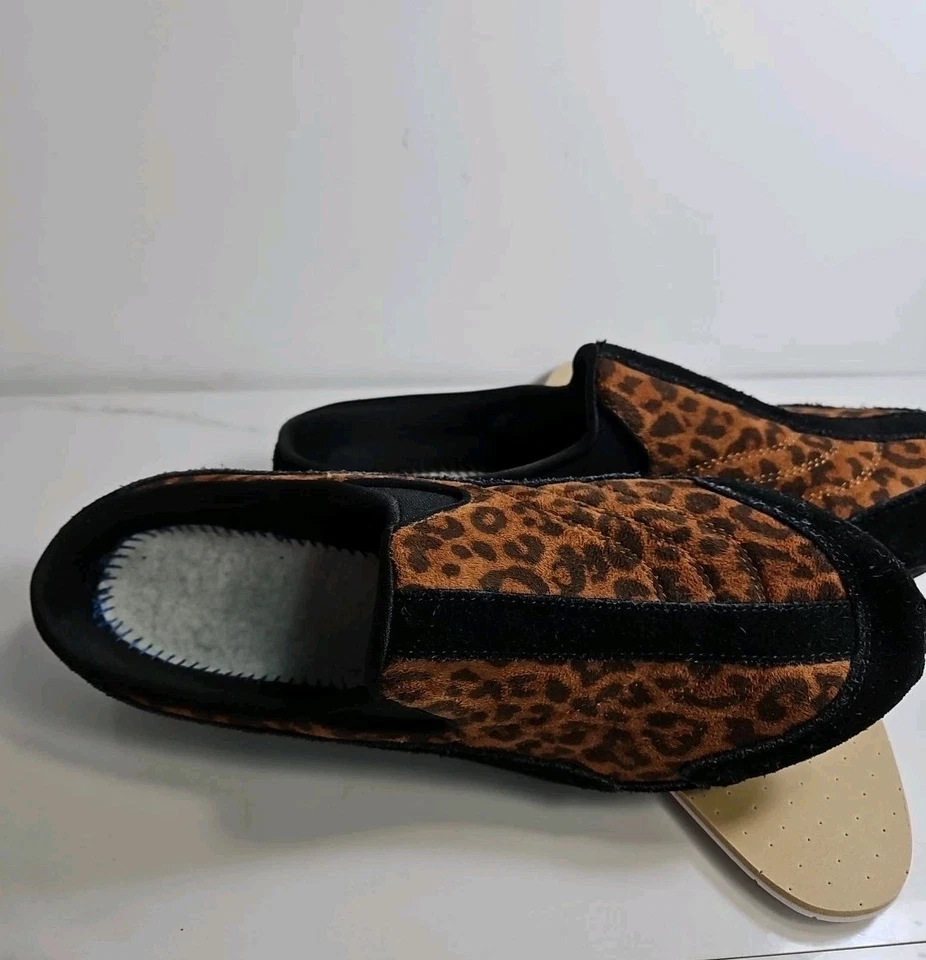 Easy Spirit Leopard Textile/leather Travel Time Slip-On Shoes 10 - Image 3 of 4