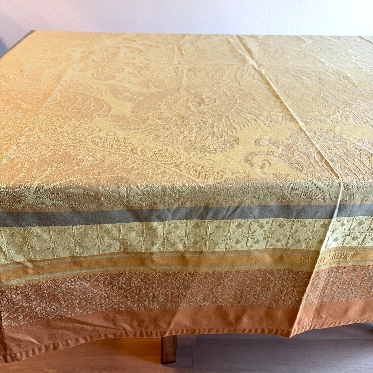 Promo Linge Tovaglia Rotonda Provenzale 180 Cm - Antimacchia Giallo Glicine - 100% Poliestere