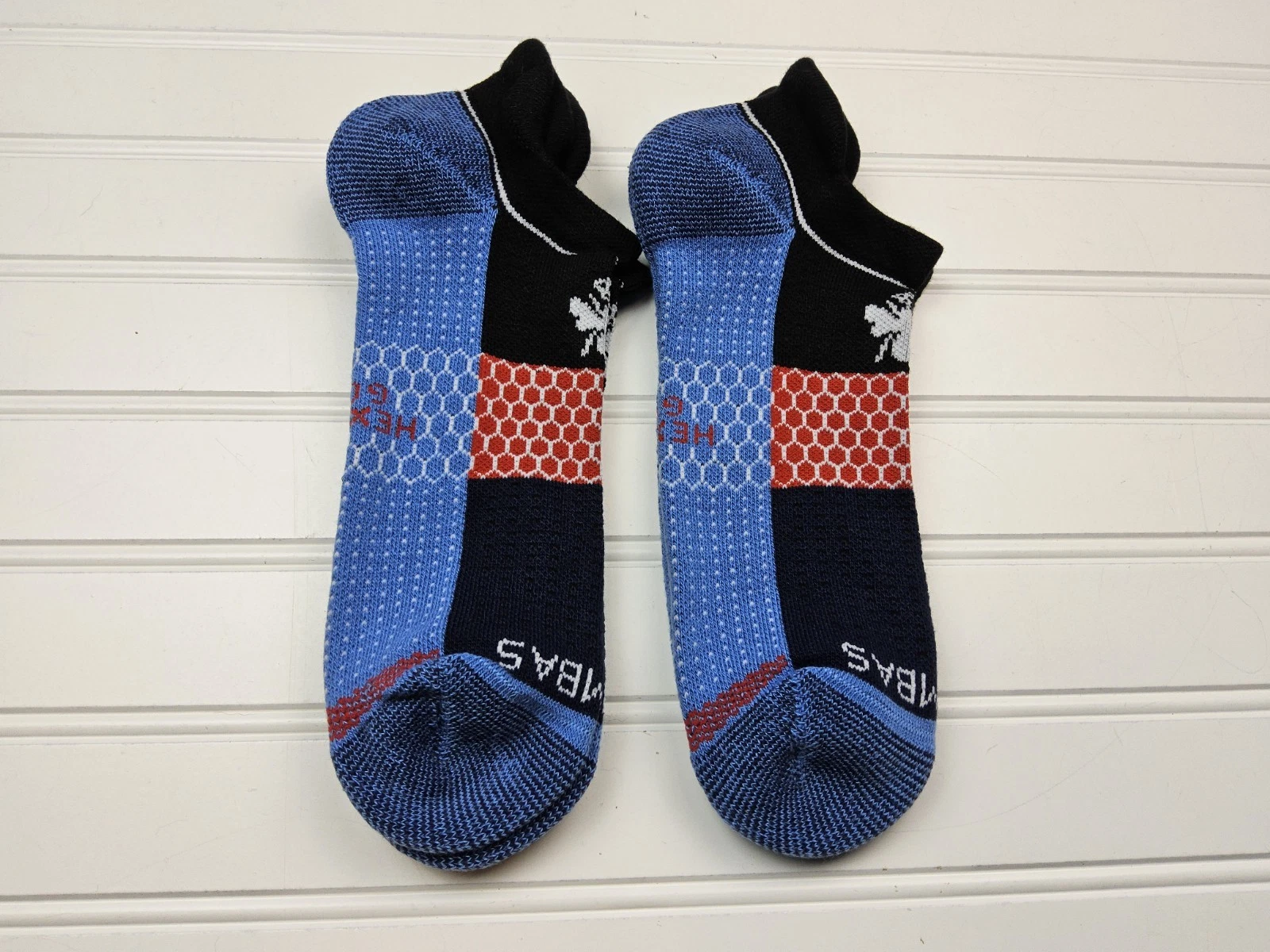 Bombas Hex-Tec Golf Style Athletic Ankle Socks Lot Of 2 Pairs Size L
Opens in a new window or tab