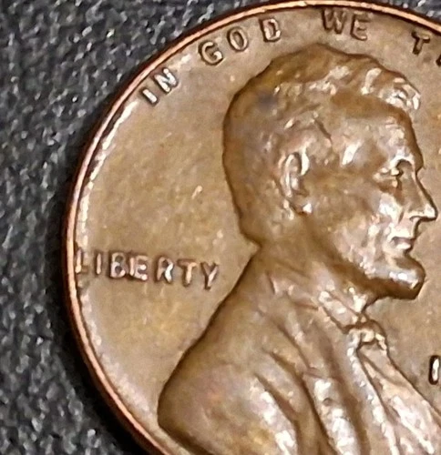 ERROR COIN  Wheat Penny With Die Chip #F178 NICE COIN "LIB I EBRTY"