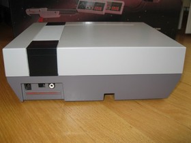 Juego de acci&oacute;n original Nintendo NES. Mayormente en caja original con el juego Super Mario/ Duck Hunt.