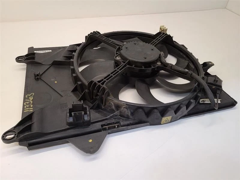 2014-2015 CHEVROLET SONIC Radiator Fan Motor Fan Assembly 95352373 - Imagem 2 de 4