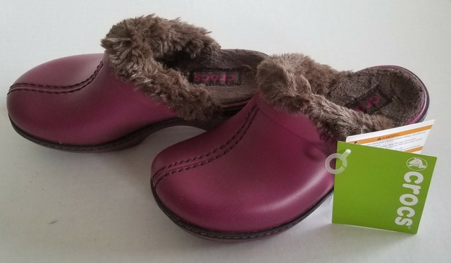 clogs with fur