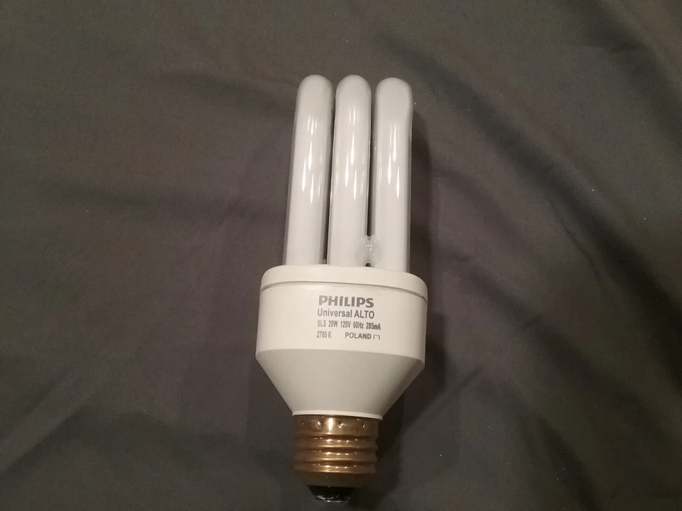 Phillips SLS cfl Fluorescent Light bulb 20w=75w warm white 1200 lumen E26 - Image 3 of 3