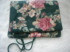 Vintage Travel Jewelry roll Pouch cabbage roses polished cotton chintz unused