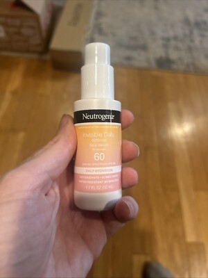 Invisible Daily Defense Face Sunscreen + Hydrating Serum with Broad Spectrum SPF