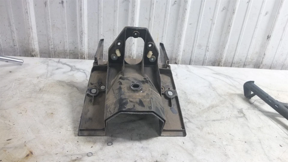 Cubierta guardabarros interior trasero sable 84 Honda VF1100 VF 1100 V65 Foto 2 de 4