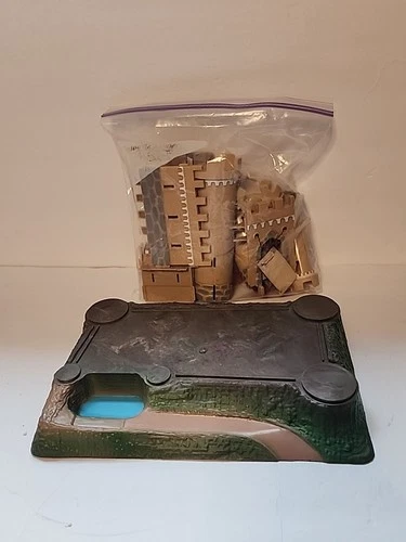 Marx Knights & Caste Miniature Figure Play Set 1960's Incomplete